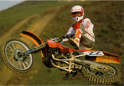 Honda_CR_250_Jean-Michel_Bayle.jpg
