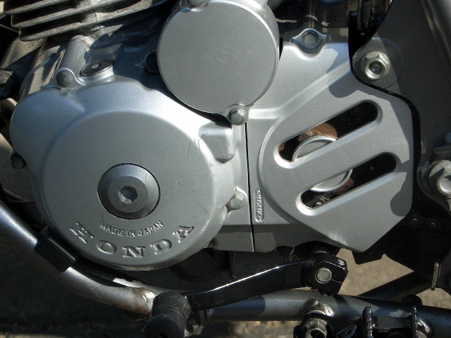 XLR-Nah linke Motorseite.JPG