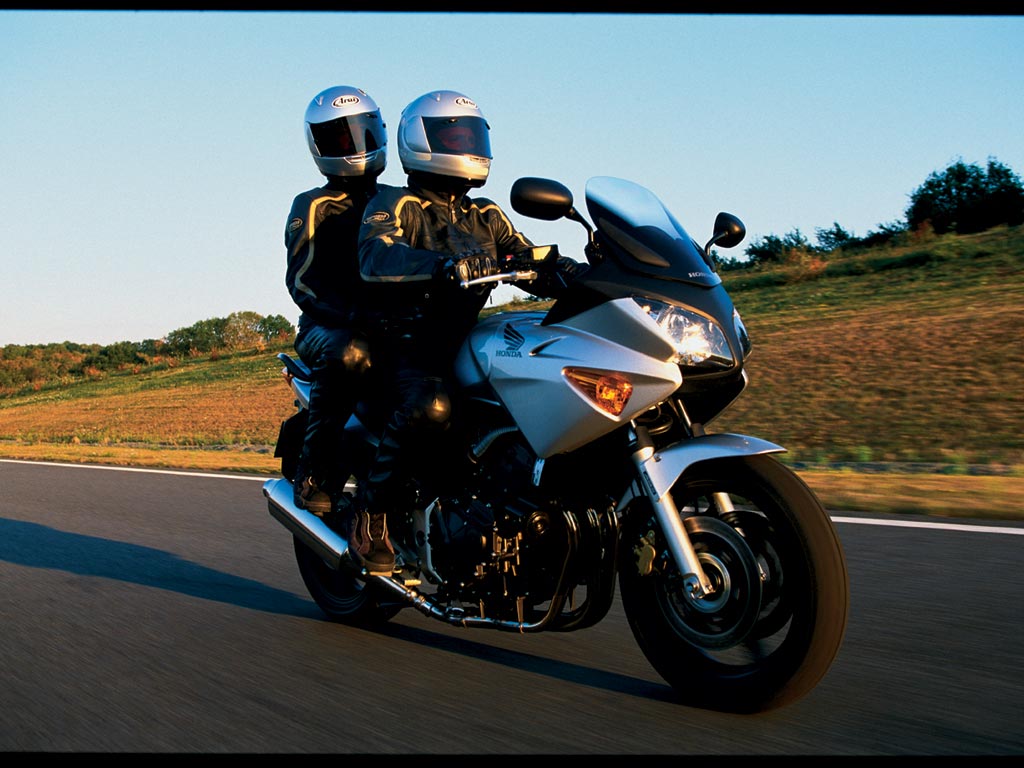 cbf600_wallpaper_14.jpg
