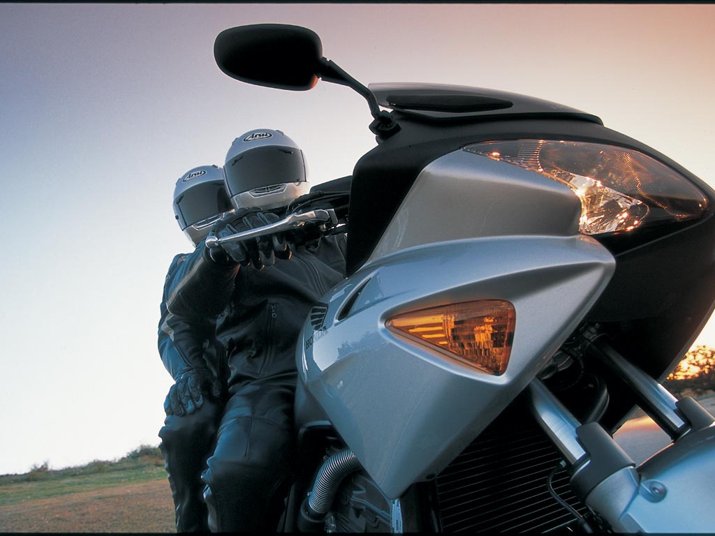 cbf600_wallpaper_18.jpg